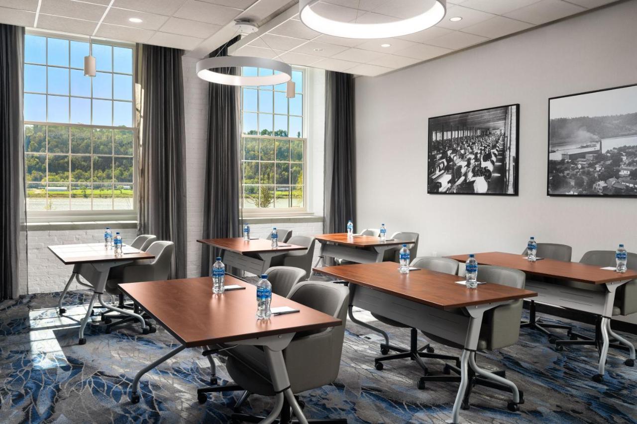 Fairfield Inn & Suites Madison Historic Eagle Cotton Mill Ngoại thất bức ảnh
