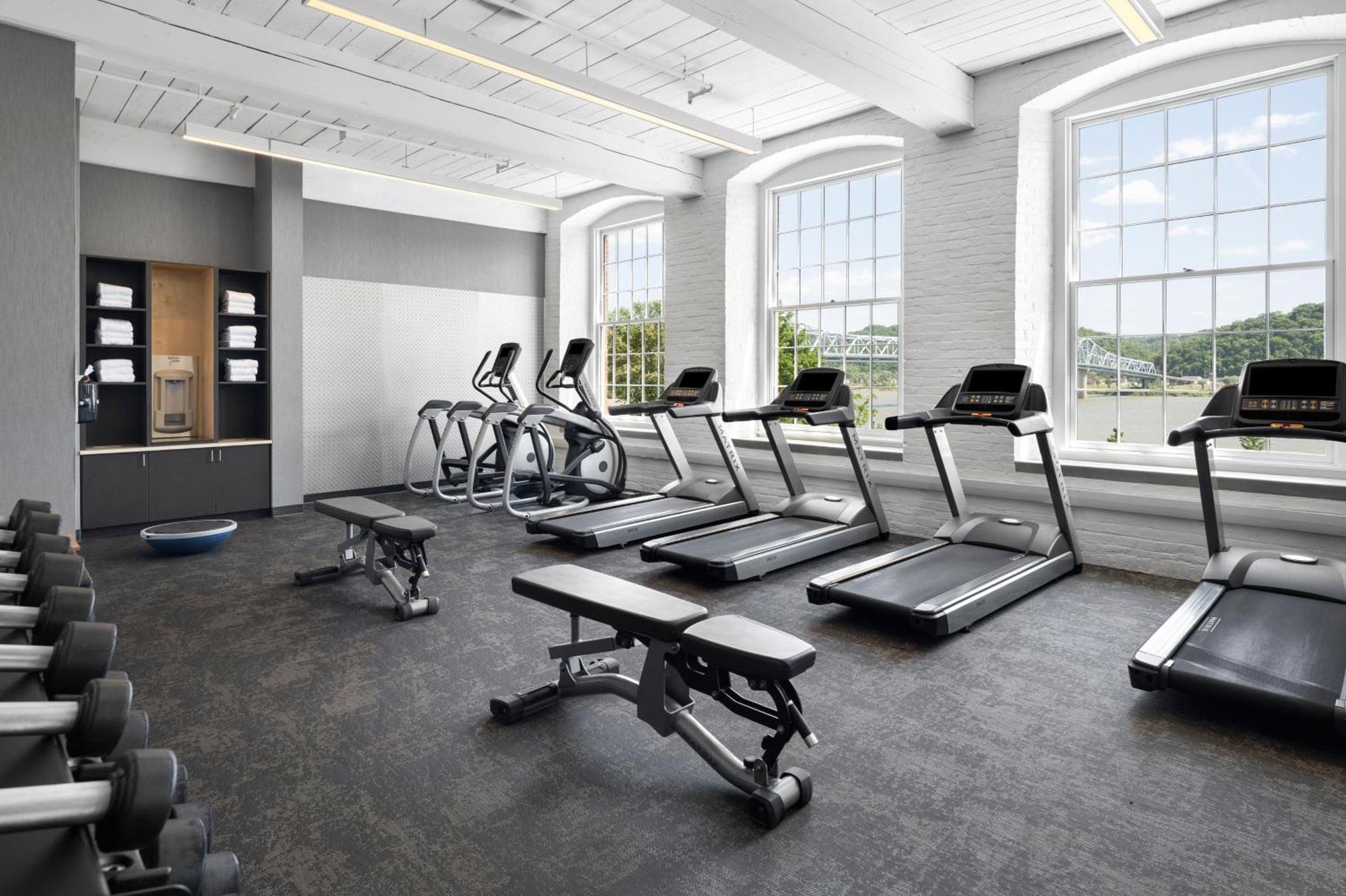 Fairfield Inn & Suites Madison Historic Eagle Cotton Mill Ngoại thất bức ảnh
