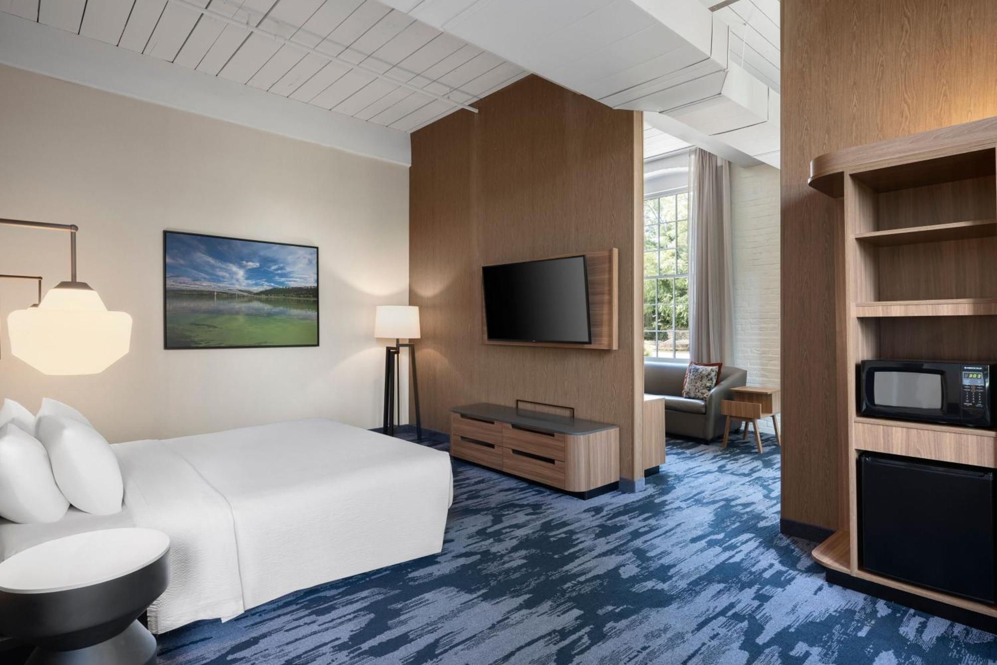 Fairfield Inn & Suites Madison Historic Eagle Cotton Mill Ngoại thất bức ảnh