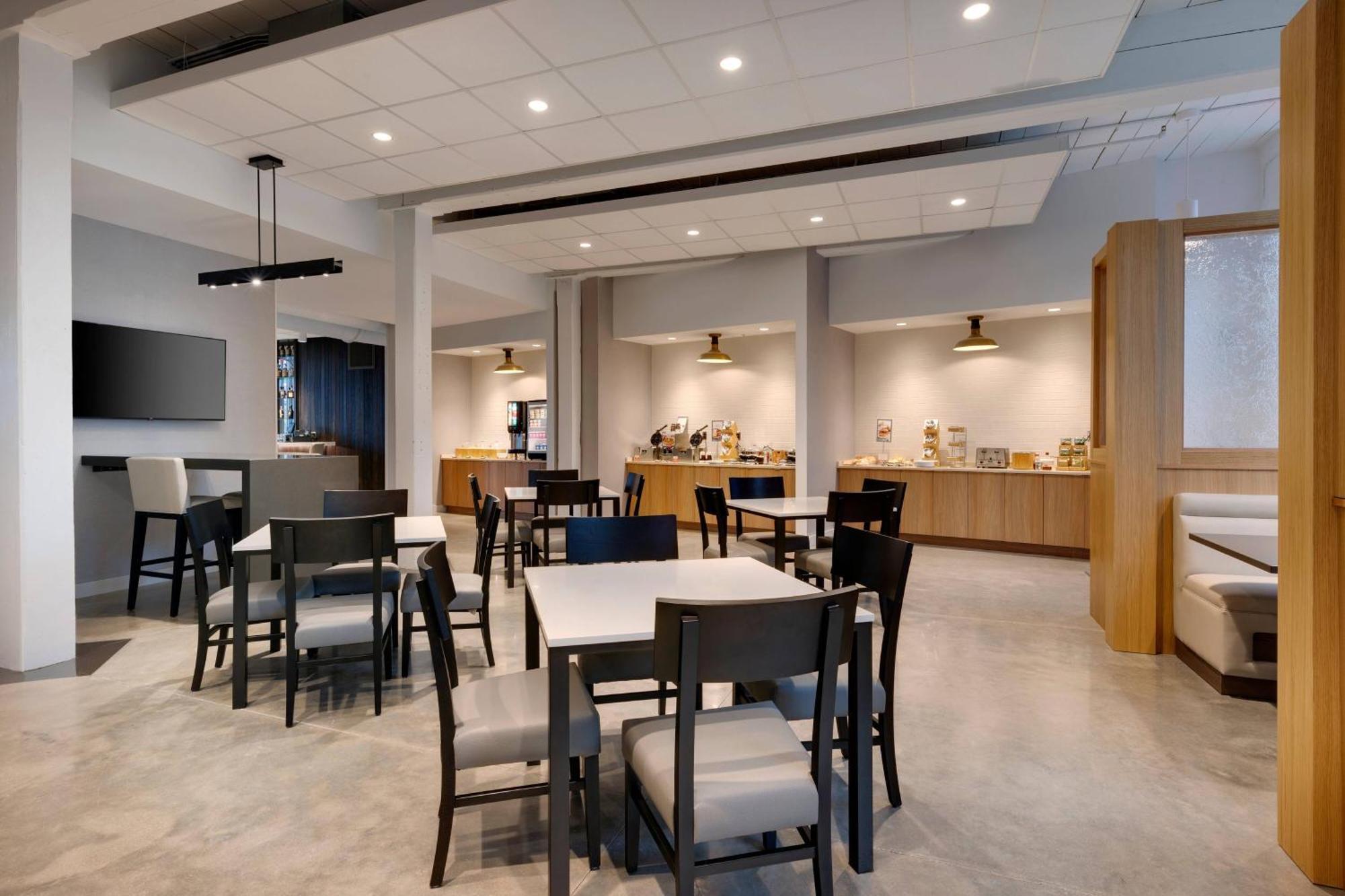 Fairfield Inn & Suites Madison Historic Eagle Cotton Mill Ngoại thất bức ảnh