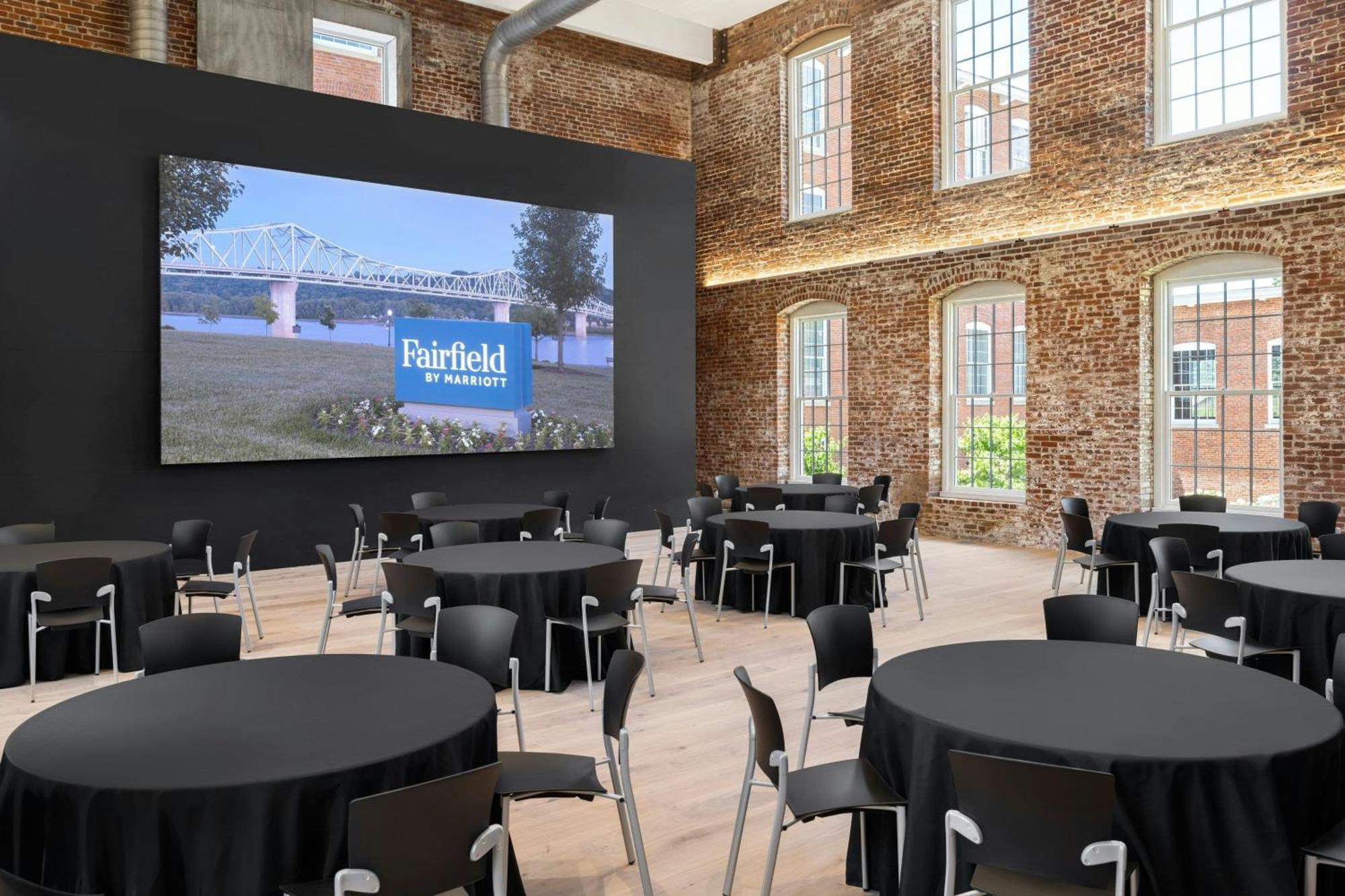 Fairfield Inn & Suites Madison Historic Eagle Cotton Mill Ngoại thất bức ảnh